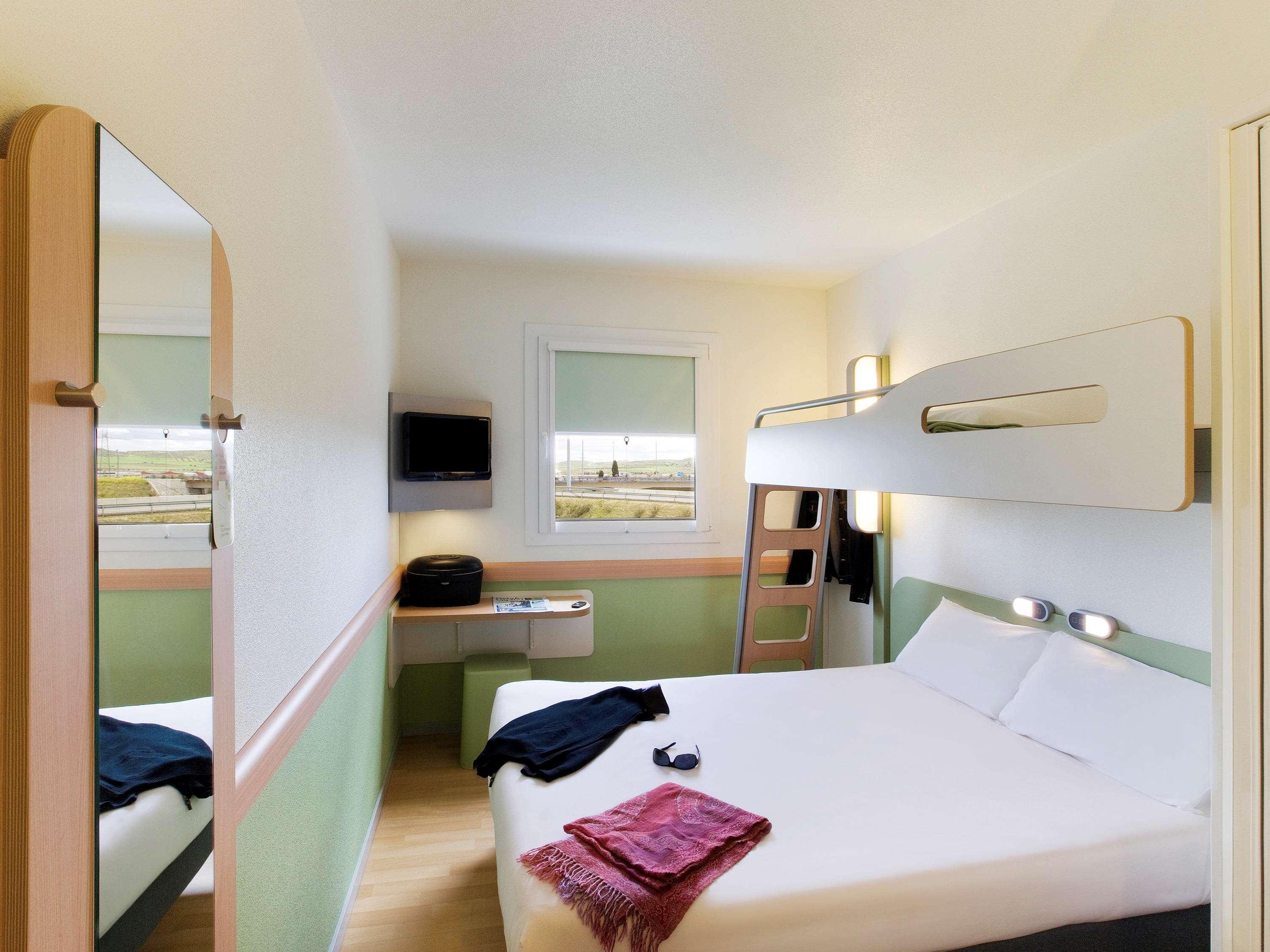 Ibis Budget Madrid Хетафе Екстериор снимка