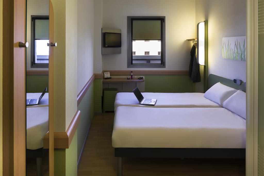 Ibis Budget Madrid Хетафе Екстериор снимка
