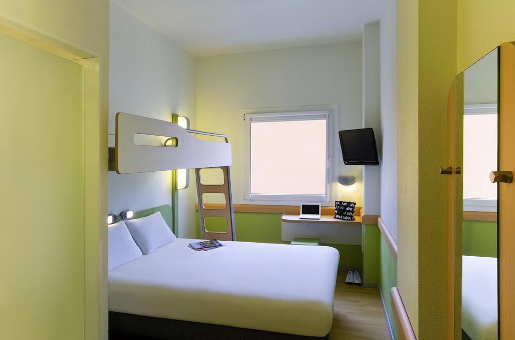Ibis Budget Madrid Хетафе Екстериор снимка